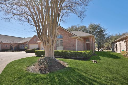 827 Apple Blossom Dr, Pearland, TX, 77584-4044 | Card Image