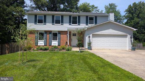 16720 Sioux Ln, GAITHERSBURG, MD, 20878-2045 | Card Image