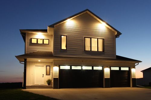 5006 11th St W, West Fargo, ND, 58078-8386 | Card Image