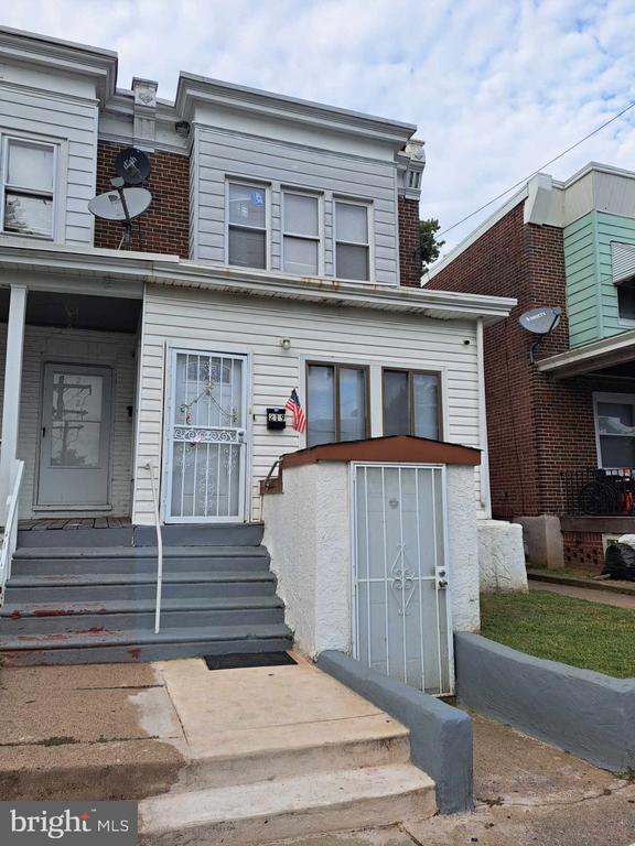 Edgmont Ave, Chester, PA 19013