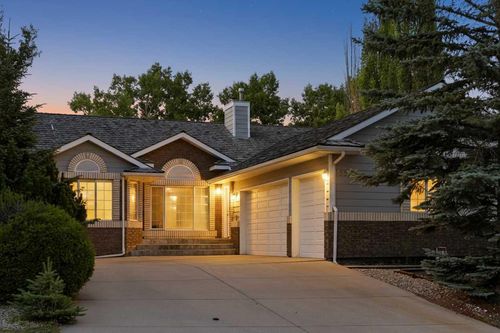 1552 Evergreen Hill Sw, Calgary, AB, T2Y2R7 | Card Image