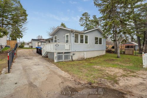 449 Mosley St, Wasaga Beach, ON, L9Z2J8 | Card Image