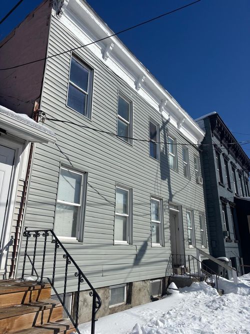 79 Alexander St, Albany, NY, 12202-1487 | Card Image