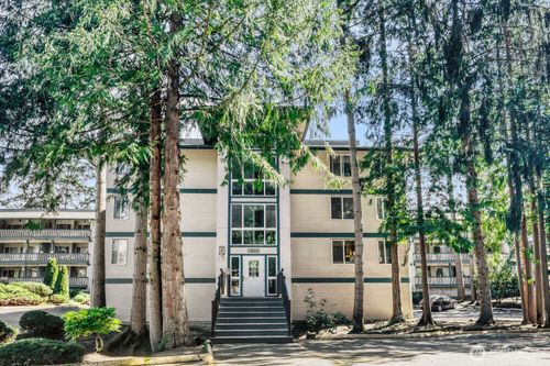 5620-5620 200th St Sw, Lynnwood, WA, 98036-6215 | Card Image