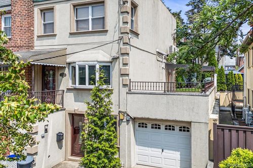 54 63rd Pl, Maspeth, NY, 11378-1212 | Card Image