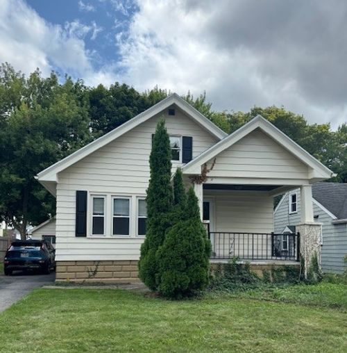 125 Redfern Dr, Rochester, NY, 14620-4619 | Card Image