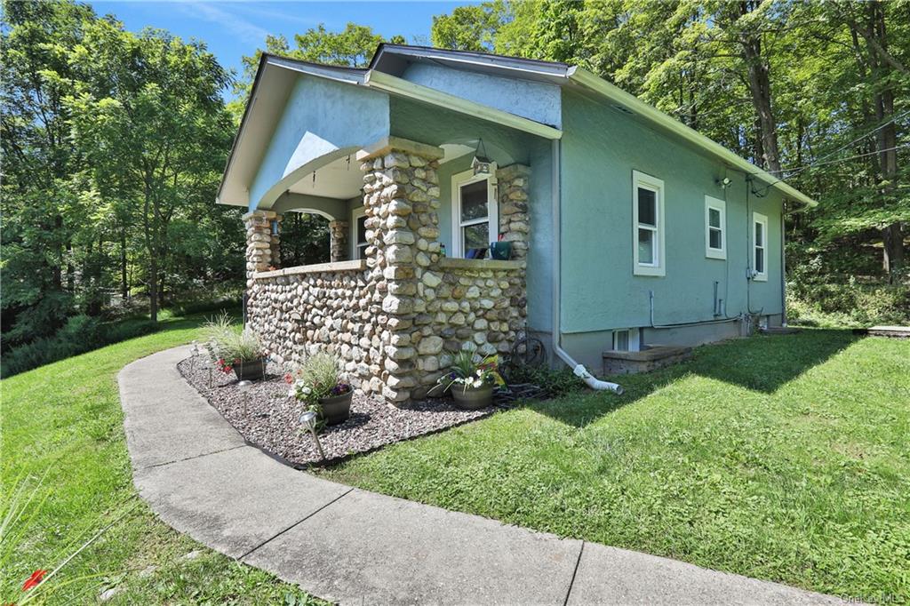 Horton Rd, Bloomingburg, NY 12721