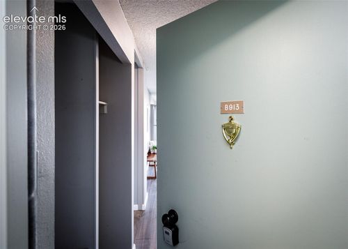 b913-411 Lakewood Cir, Colorado Springs, CO, 80910-4610 | Card Image