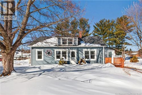 113 Grandview Ave, Miramichi, NB, E1V1C8 | Card Image