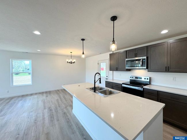 959 S Columbia Ave, House other with 3 bedrooms, 2 bathrooms and 2 parking in Seward NE | Image 9