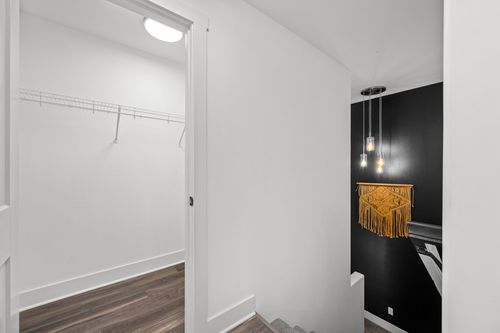 3043-3043 Shanes Way, Bettendorf, IA, 52722-1321 | Card Image