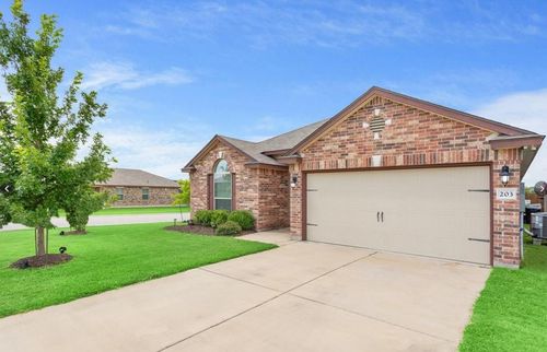 203 Plata Ln, Jarrell, TX, 76537-2003 | Card Image