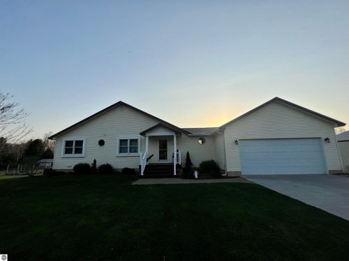 7495 Bennett Road, Williamsburg, MI, 49690 | Card Image