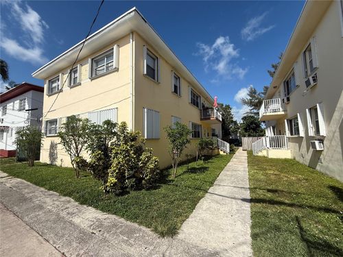 4-7720 Byron Ave, Miami Beach, FL, 33141-2366 | Card Image