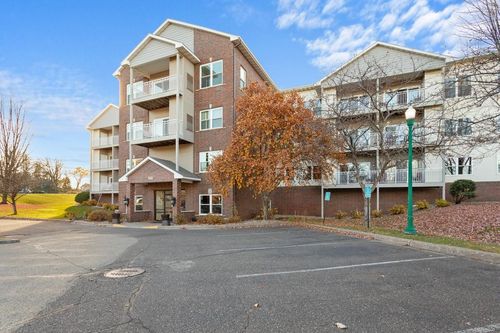 apt-201-2231 Penn Pl, North Saint Paul, MN, 55109-2951 | Card Image