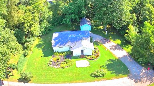 5633 Thornapple Lake Rd, Nashville, MI, 49073-8765 | Card Image