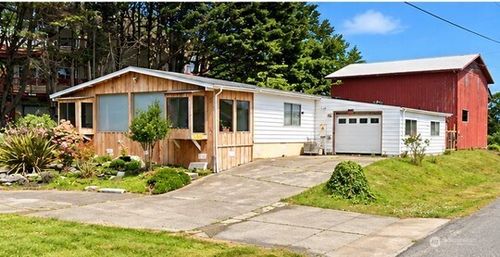 1384 Vista Ridge Dr, Grayland, WA, 98547-9507 | Card Image