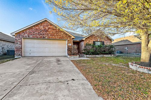 2811 Briarbrook Dr, Seagoville, TX, 75159-1445 | Card Image
