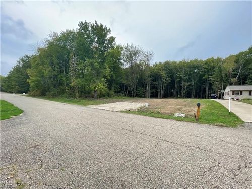 31 Colony Dr, Alliance, OH, 44601 | Card Image