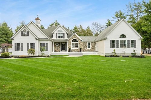 35 Nestlenook Dr, Middleboro, MA, 02346-2938 | Card Image