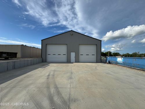 116 Howard St, TIPTON, MO, 65081 | Card Image