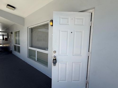 104-915 Ne 8th Street, Hallandale Beach, FL, 33009 | Card Image