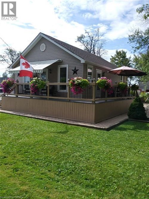 1040 Lakeshore Rd, Selkirk, ON, N0A1P0 | Card Image