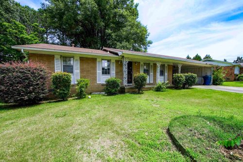 8109 Mcdaniel Dr, Little Rock, AR, 72209-3746 | Card Image