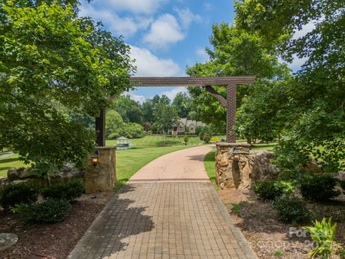 140 Huncoat Hollow Ln, Iron Station, NC, 28080-5721 | Card Image