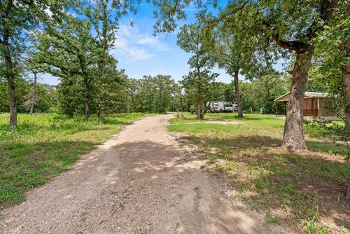 4500 County Road 448, Thorndale, TX, 76577-5427 | Card Image