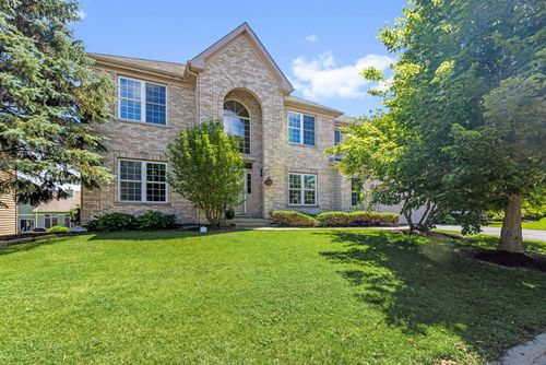 4 Sherwood Ct, Lake In The Hills, IL, 60156-5929 | Card Image