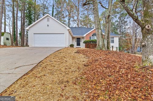 401 Streamview Ln, Stockbridge, GA, 30281-6030 | Card Image