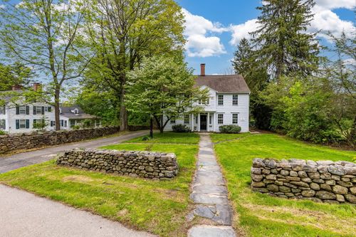 79 Deforest St, Watertown, CT, 06795-2126 | Card Image
