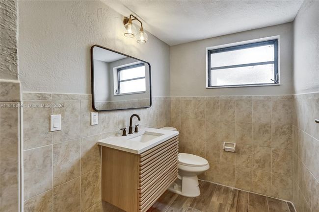 401 Wilma Cir, House other with 4 bedrooms, 3 bathrooms and null parking in Riviera Beach FL | Image 11