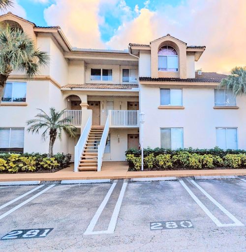 19117 Glenmoor Dr, West Palm Beach, FL, 33409-2787 | Card Image
