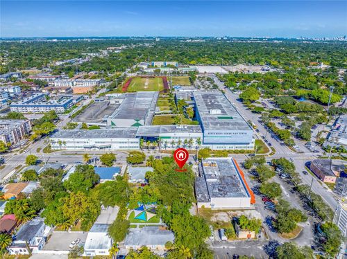 762-760 Ne 131st St, North Miami, FL, 33161-7531 | Card Image