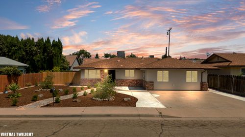 634 Theta Ave, Porterville, CA, 93257-1534 | Card Image