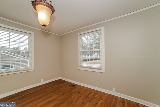 1866 Broadwell St Sw, House other with 3 bedrooms, 2 bathrooms and null parking in Atlanta GA | Image 4