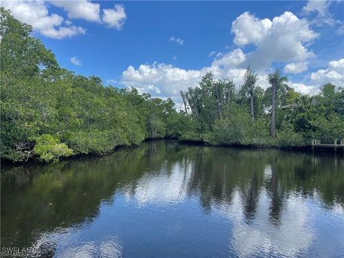 1550 13th Ave N, NAPLES, FL, 34102-3418 | Card Image