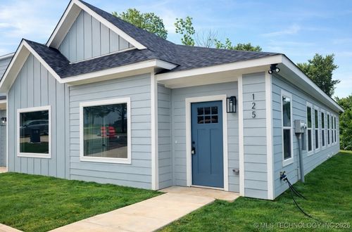 125 S Mclean Dr, Durant, OK, 74701-5329 | Card Image