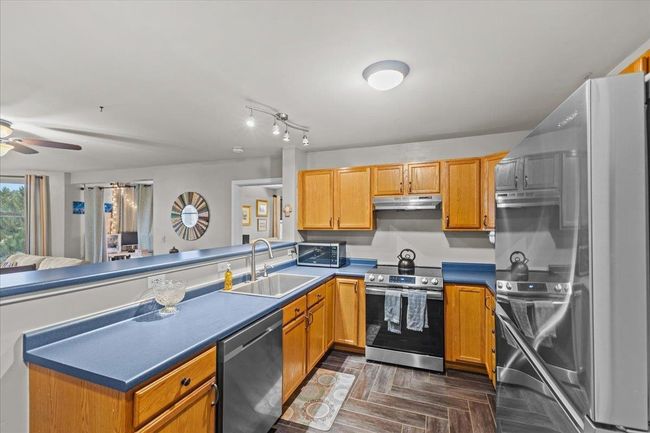APT-400 - 409 Farrell St, Condo with 2 bedrooms, 2 bathrooms and null parking in South Burlington VT | Image 10