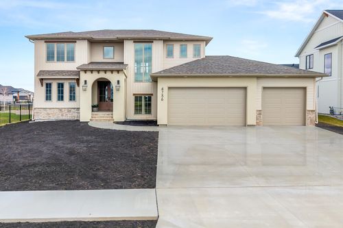 4736 Prairie Pond Xing S, Fargo, ND, 58104-5404 | Card Image