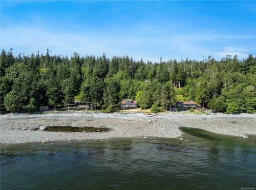 7884 Lenwood Rd, Merville, BC, V9J1V4 | Card Image