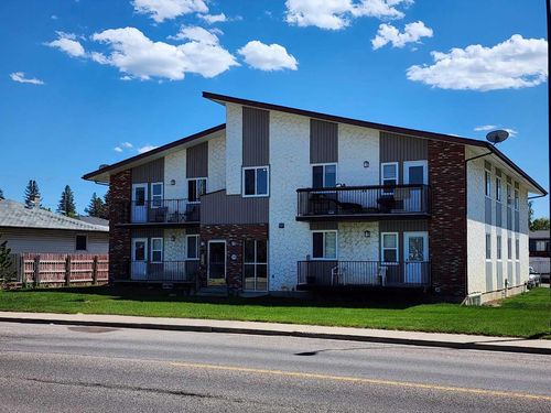 7-1739 St Edward Boulevard N, Lethbridge, AB, T1H1X2 | Card Image