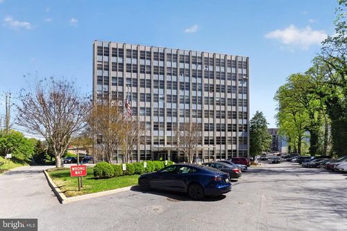 605b-8555 16th Street, SILVER SPRING, MD, 20910 | Card Image