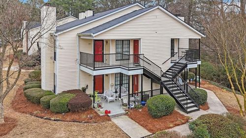 549 Windchase Ln, Stone Mountain, GA, 30083-6322 | Card Image