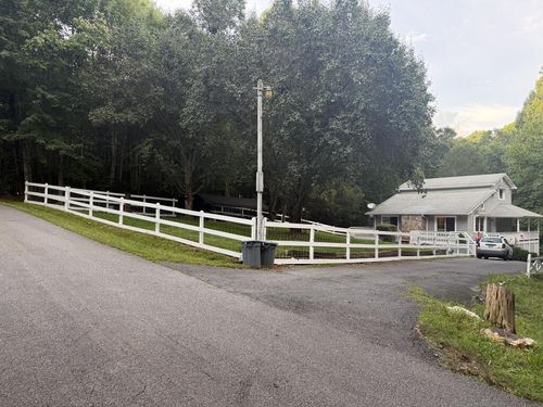 6881 Wood Lake Cir, Young Harris, GA, 30582-1615 | Card Image