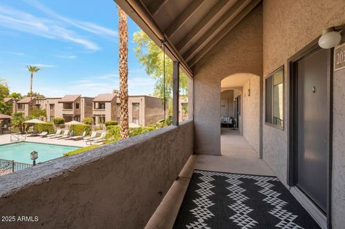 5995 N 78th St, Scottsdale, AZ, 85250-6121 | Card Image