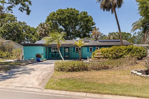 8401 Stillbrook Ave, TAMPA, FL, 33615-4430 | Card Image