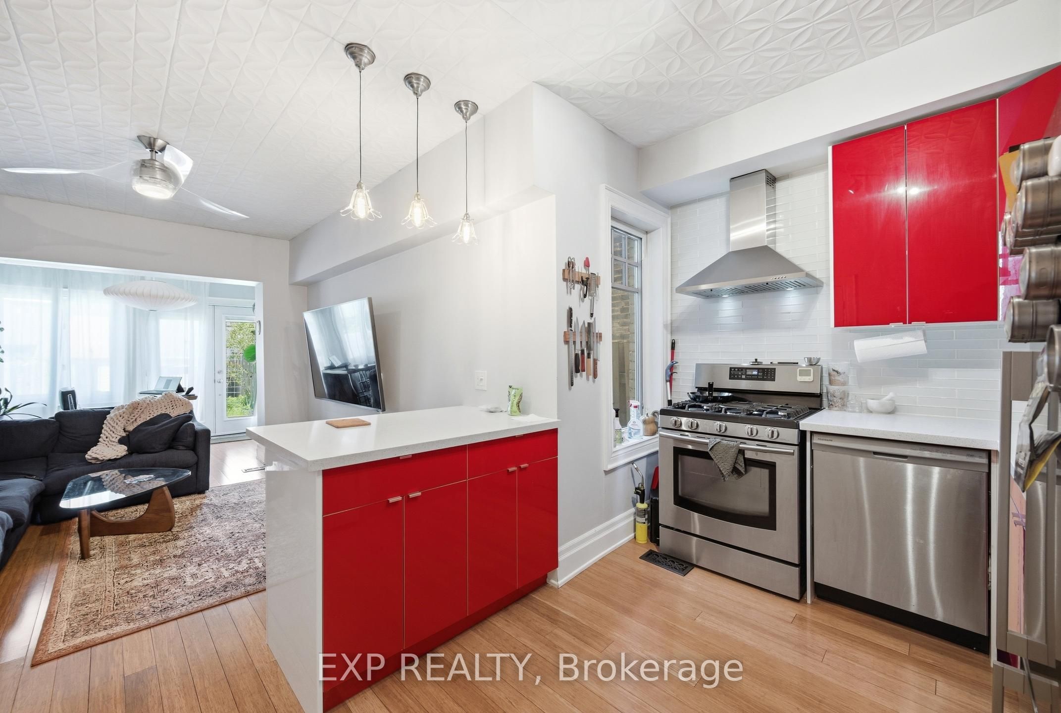 Residential in Toronto C01 3